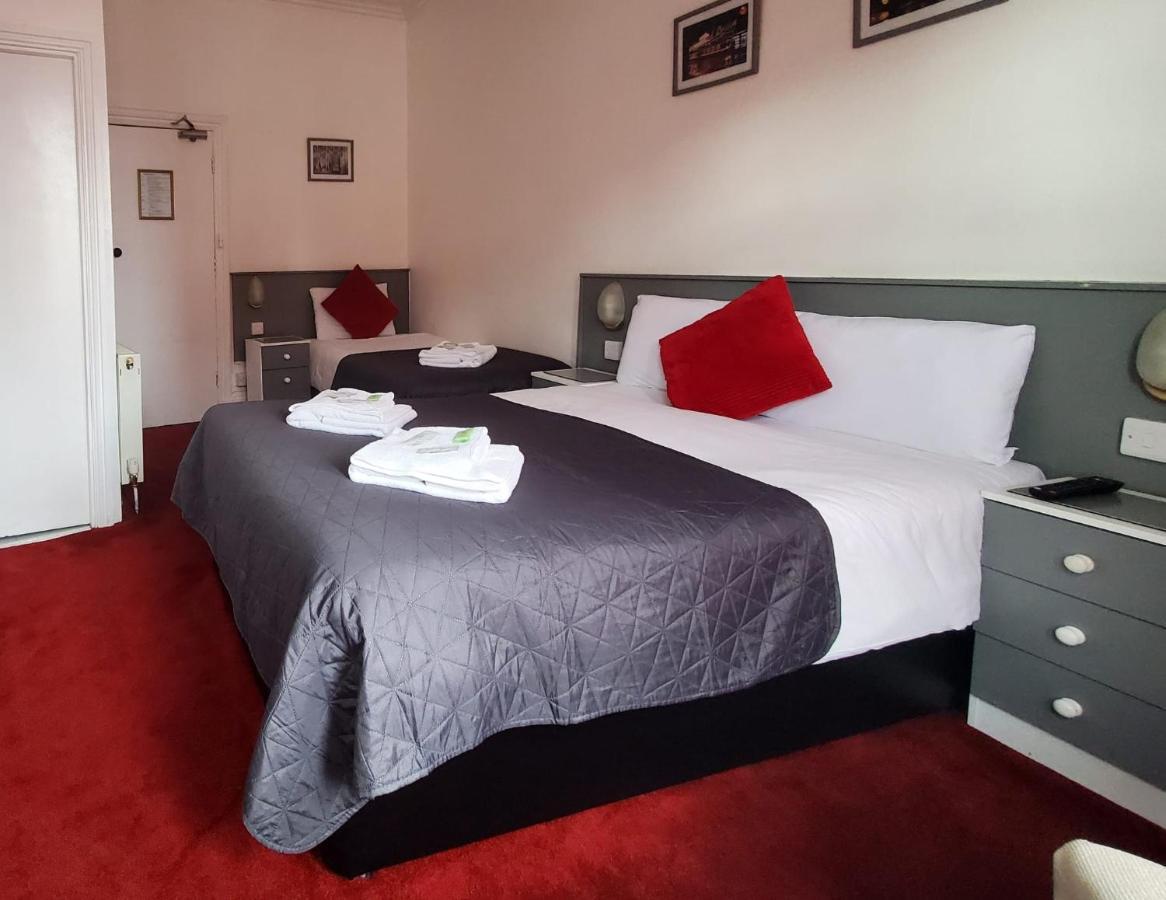 Brooklyn Hotel Blackpool Bagian luar foto