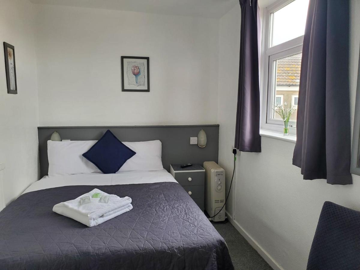 Brooklyn Hotel Blackpool Bagian luar foto