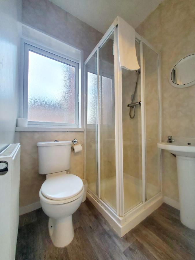 Brooklyn Hotel Blackpool Bagian luar foto