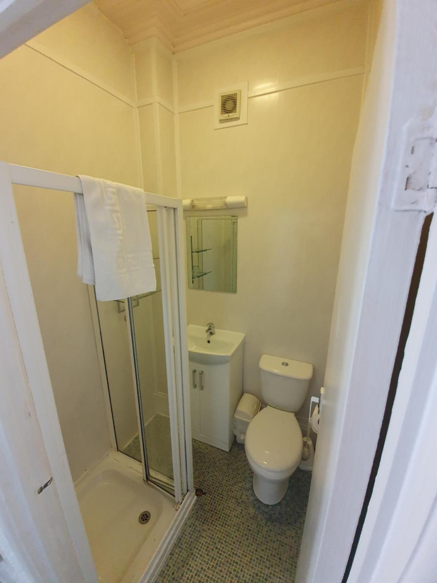 Brooklyn Hotel Blackpool Bagian luar foto